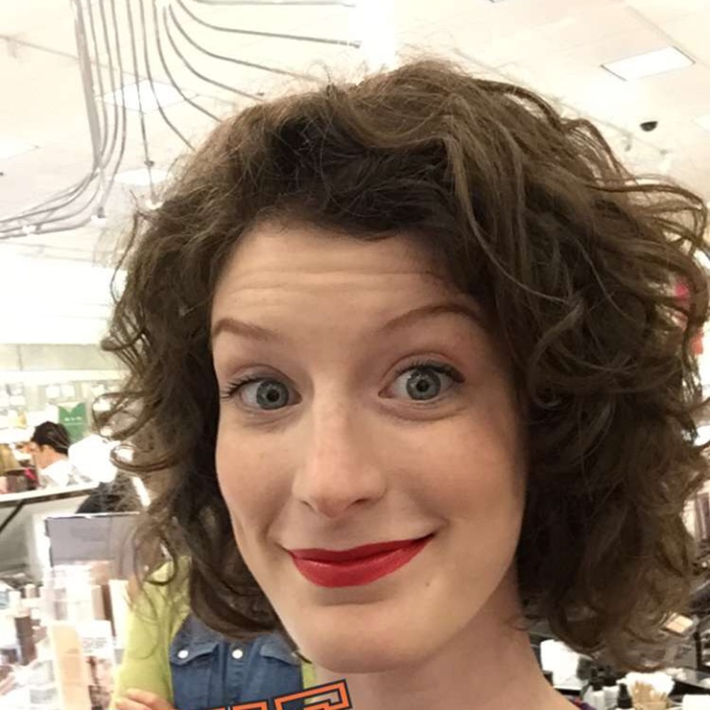 Meet your Posher, Elizabeth